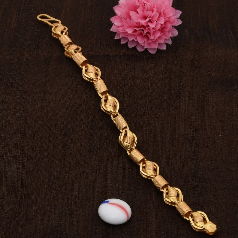 Kohli Superior Quality Gorgeous Design Gold Plated Bracelet for Men - Style B144 - AmazingBaba