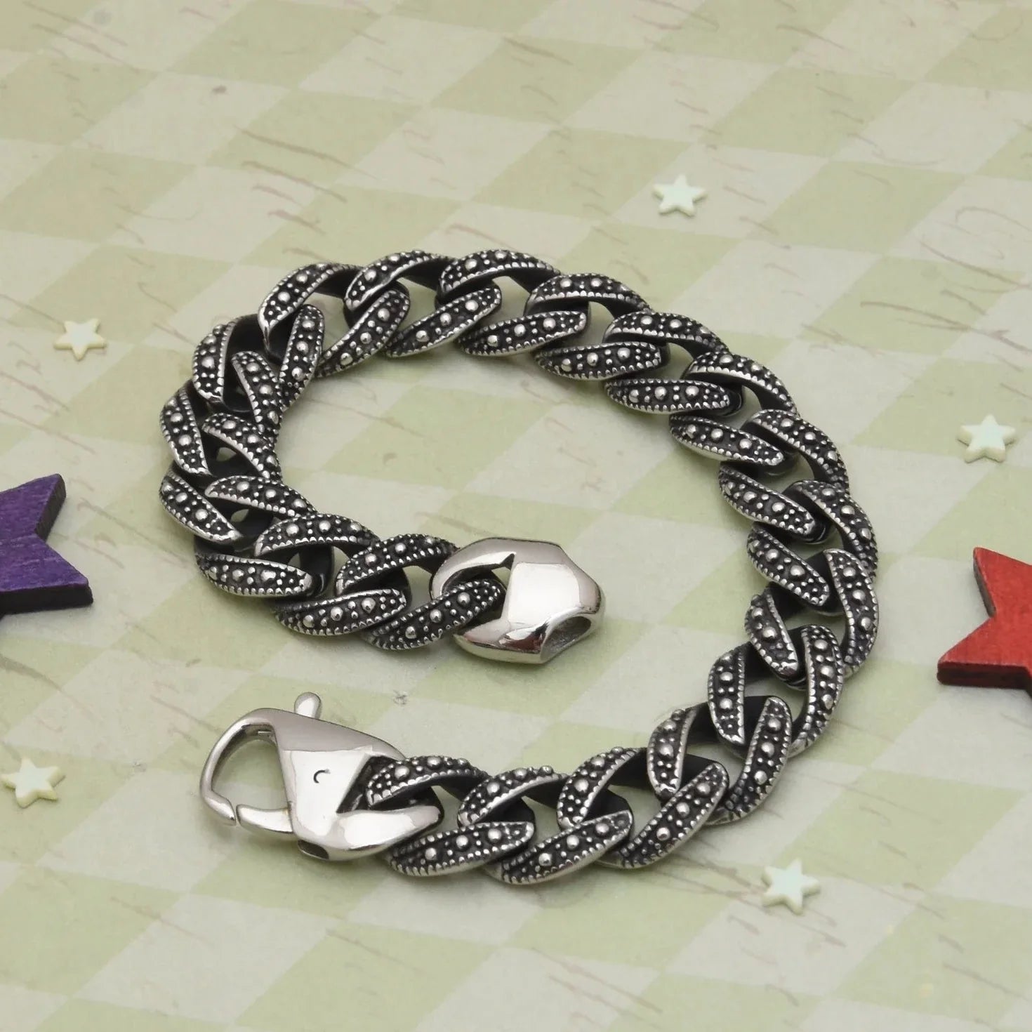 Dainty Design Best Quality Silver & Black Color Bracelet  - Style C207 - AmazingBaba