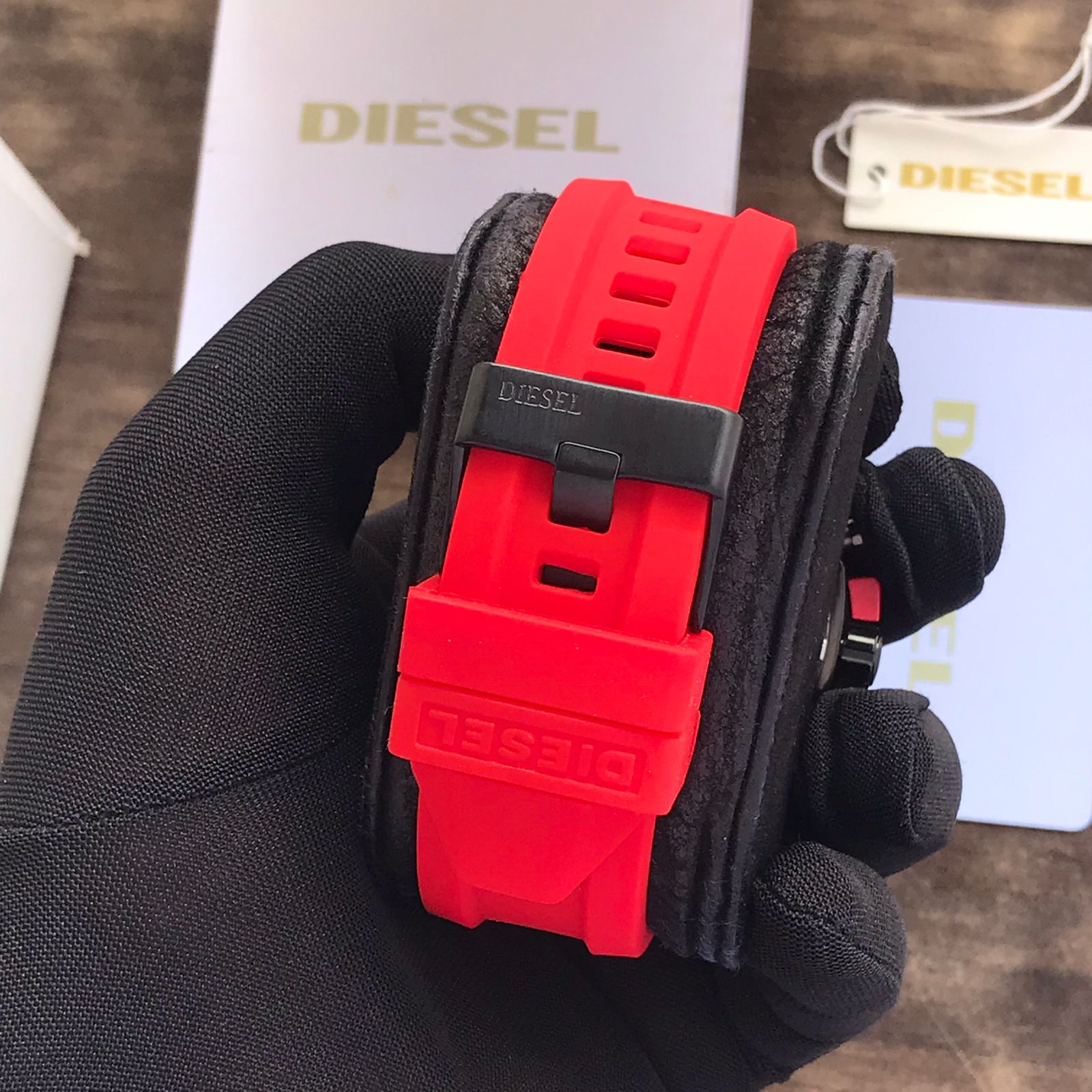 Black Body & Black Dial & Red Rubber watch - AmazingBaba