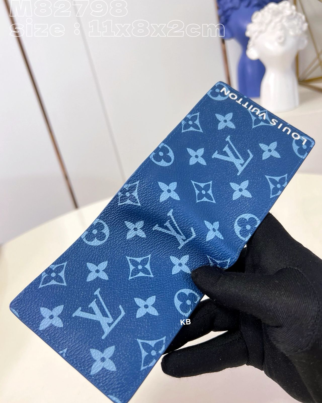 Lv slender wallet