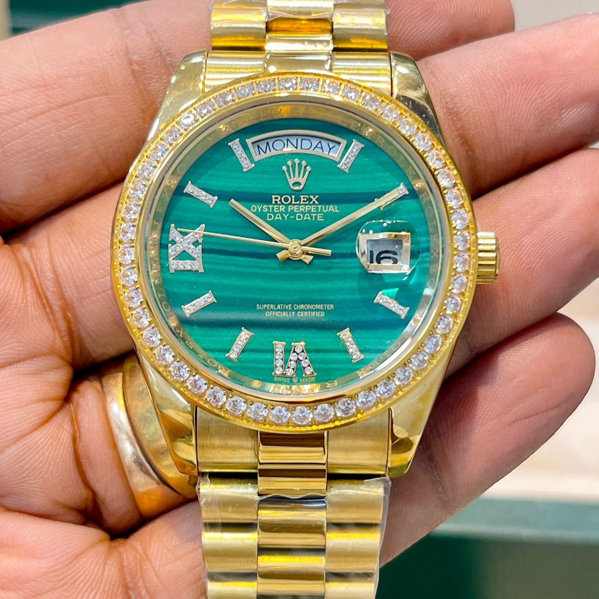 Amazing Salman Khan Gold Diamond Men's watch - AmazingBaba