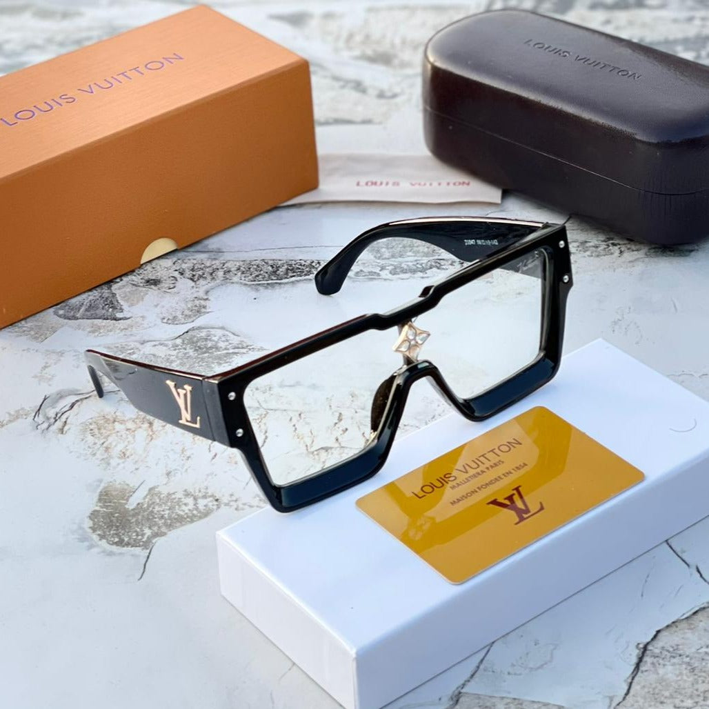 Amazing stylish pair of sunglasses - AmazingBaba