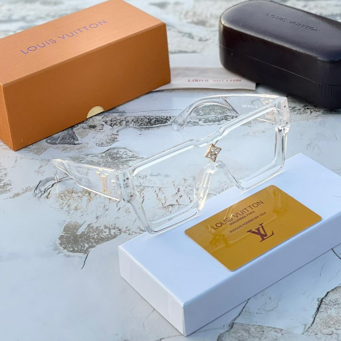 Amazing stylish pair of sunglasses - AmazingBaba