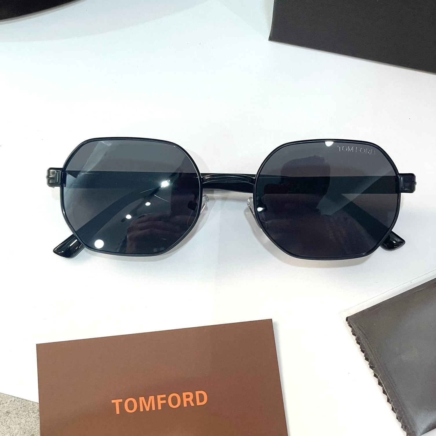 Amazing Premium High quality Unisex Sunglasses - AmazingBaba