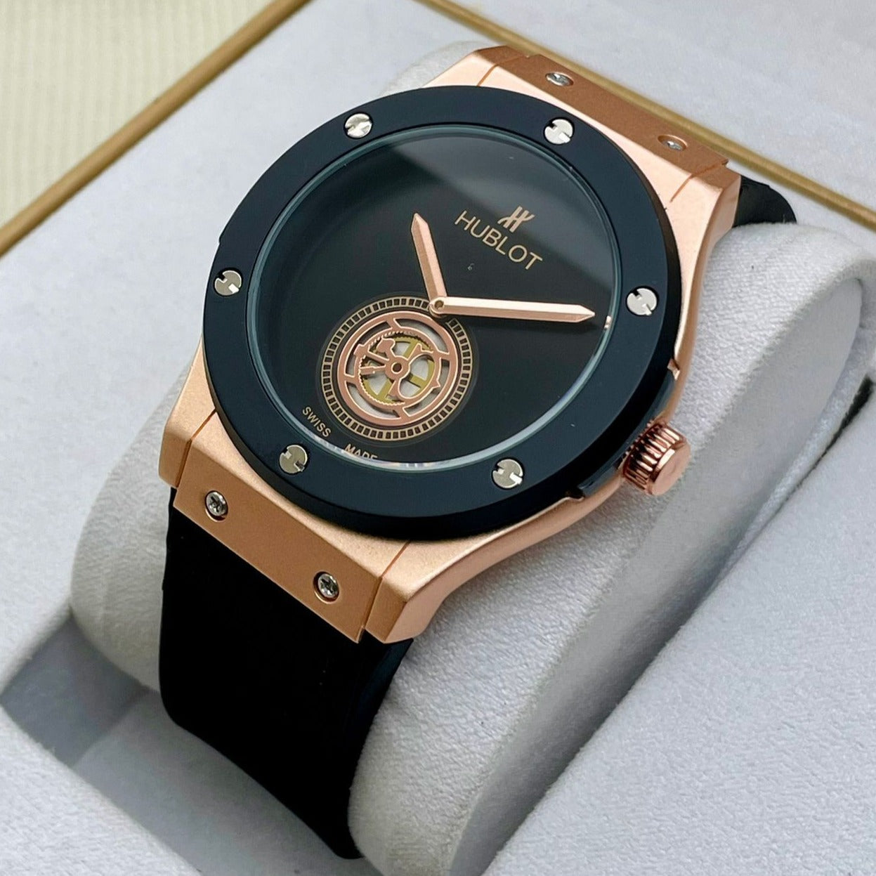 Amazing Rubber Strap Luxury Watch - AmazingBaba