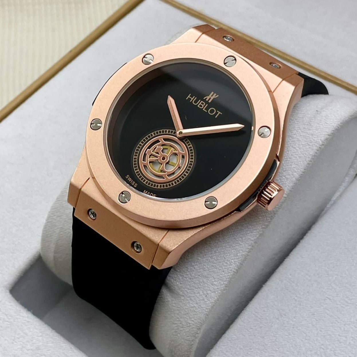 Amazing Rubber Strap Luxury Watch - AmazingBaba