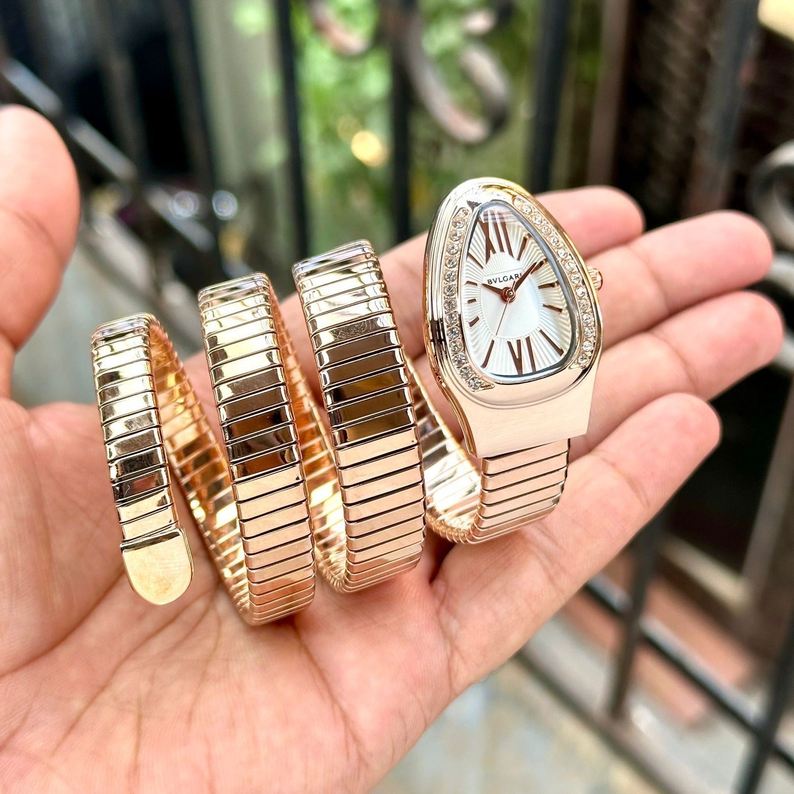 Amazing bvgari snake rosegold watch