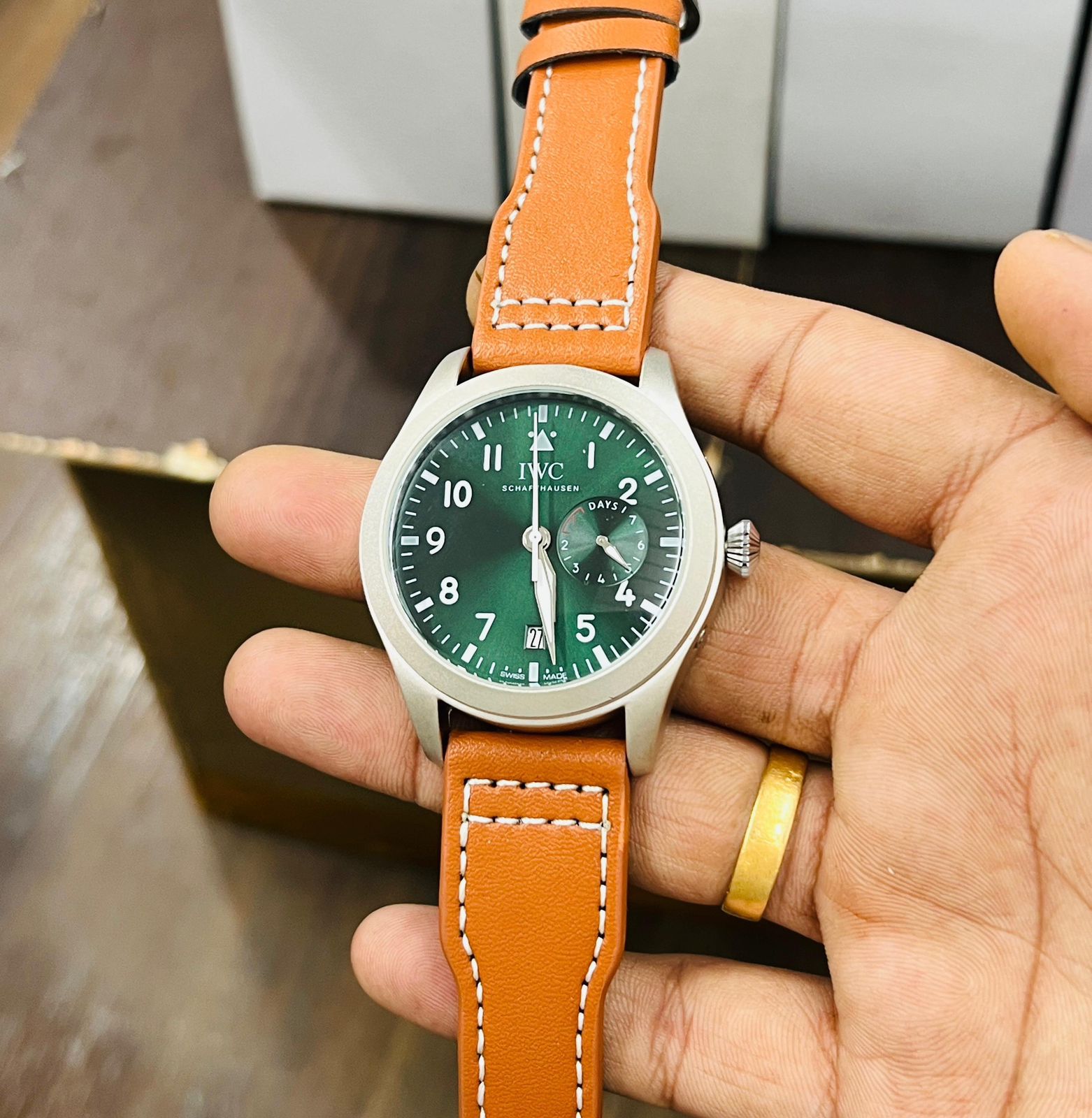 Amazing premium IWC pilot luxury watch - AmazingBaba