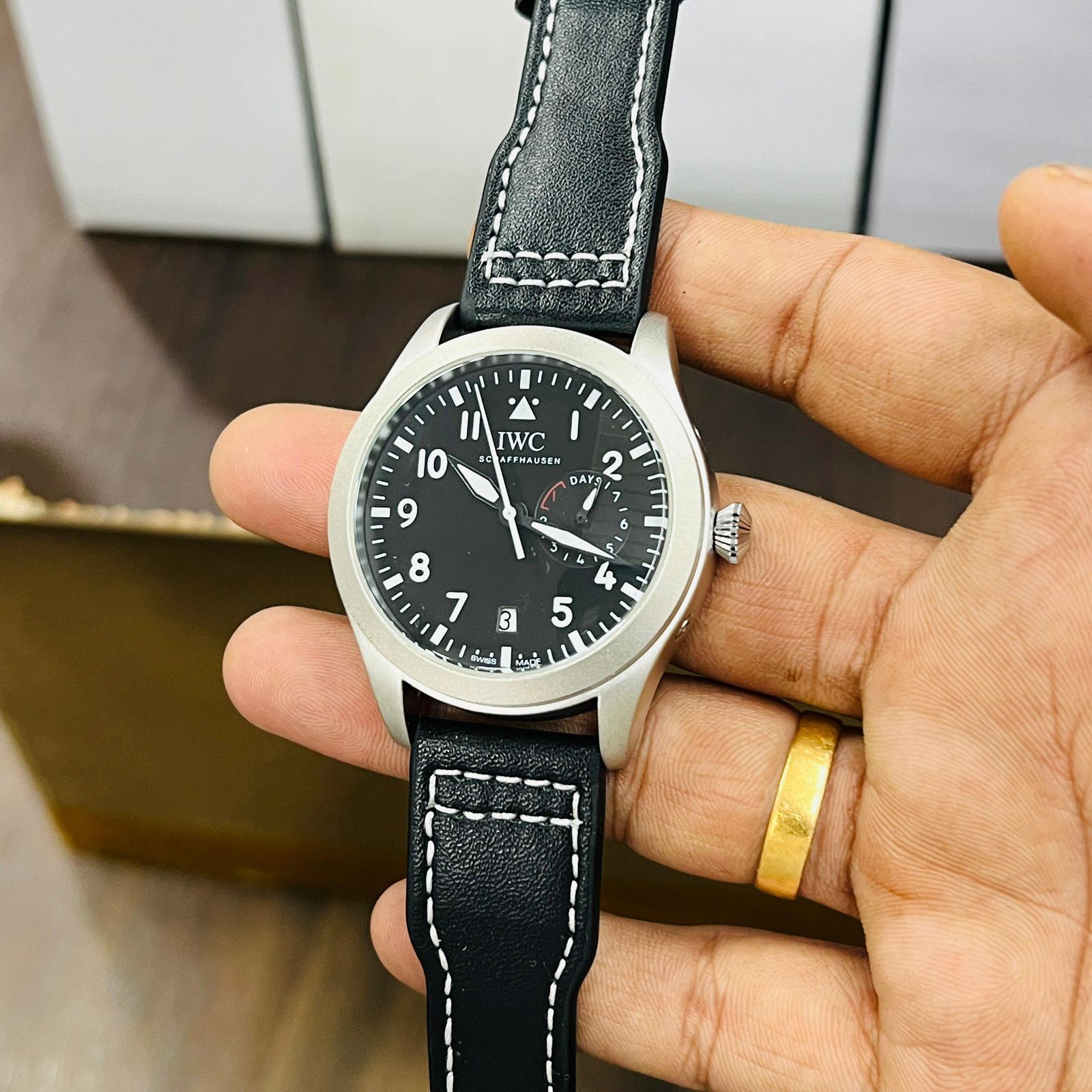 Amazing premium IWC pilot luxury watch - AmazingBaba
