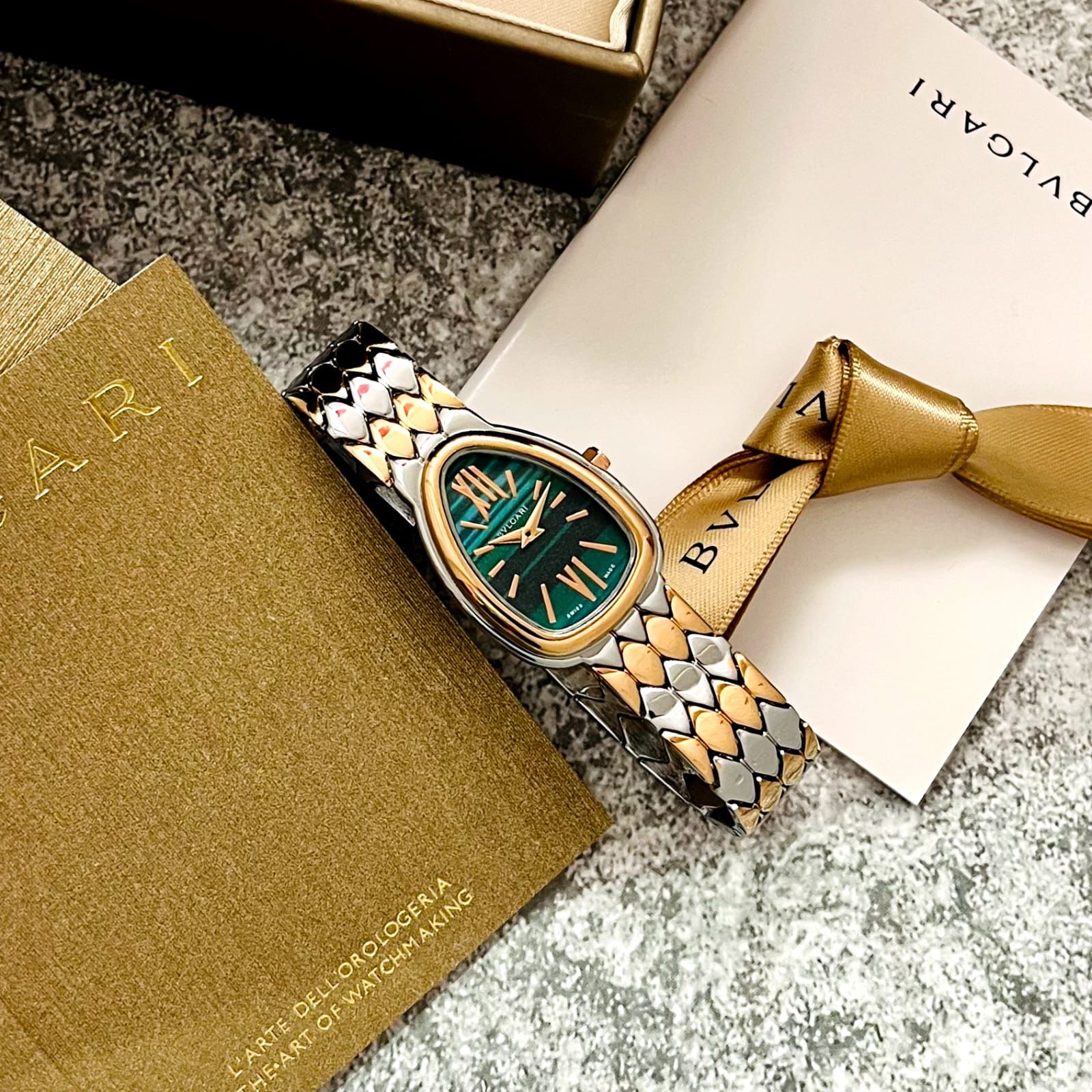 Bgari Serpenti Seduttori watch - AmazingBaba