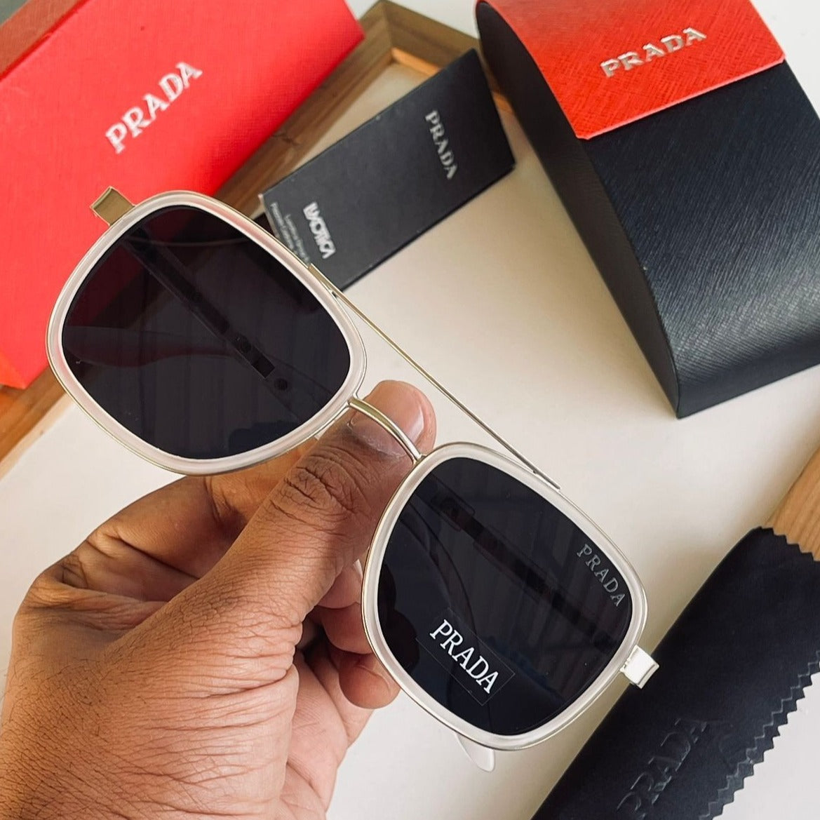 Pd premium quality Unisex Sunglasses - AmazingBaba