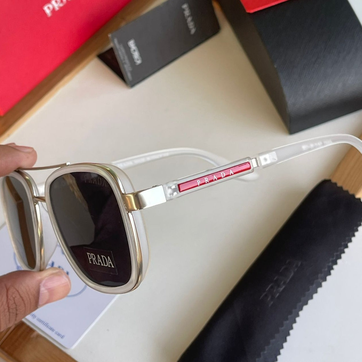 Pd premium quality Unisex Sunglasses - AmazingBaba