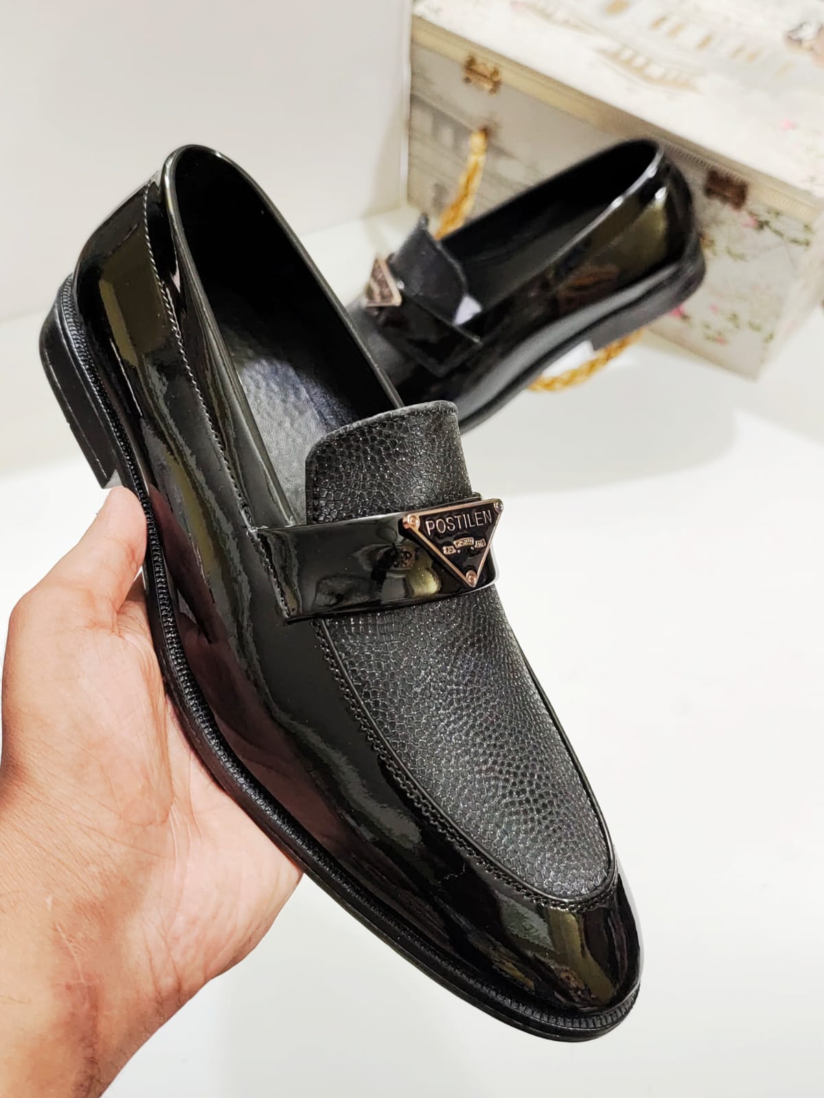 Amazing Premium quality Vrsce Formals Shoes - AmazingBaba