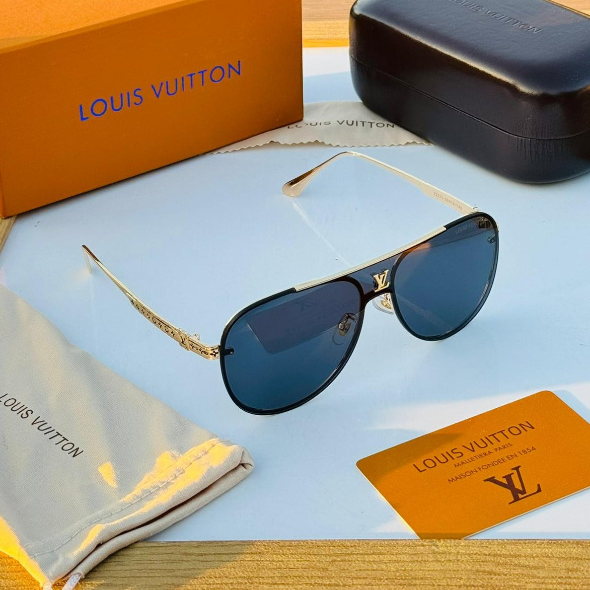 Amazing lv unisex premium sunglasses
