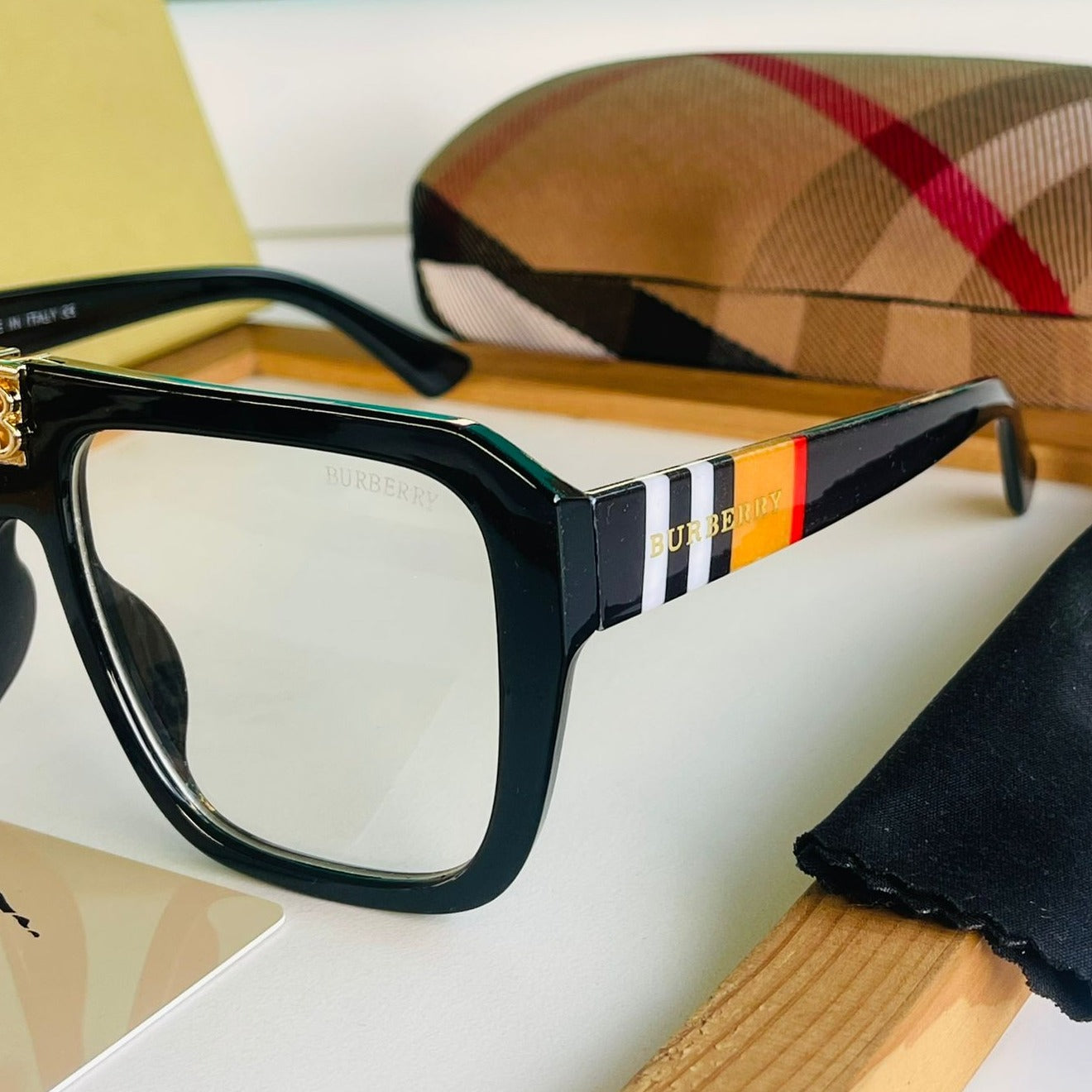 Brbry transparent lens sunglasses - AmazingBaba